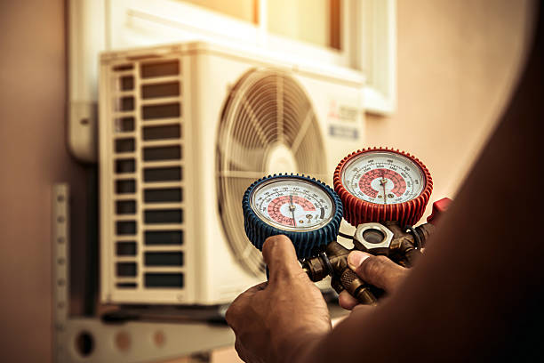 Professional Hvac Maintenance technician working in Colbert, OK
